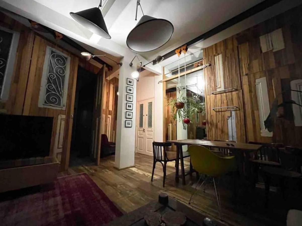 Designer 1br In Gemmayze